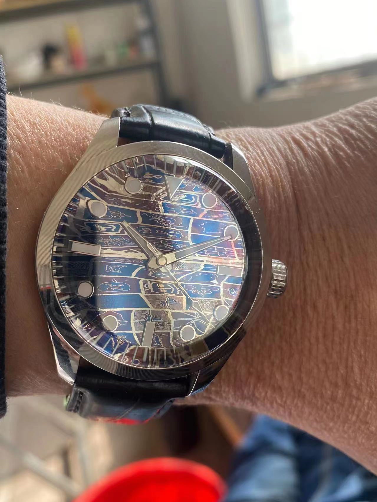 Automatic mechanical Damascus watch