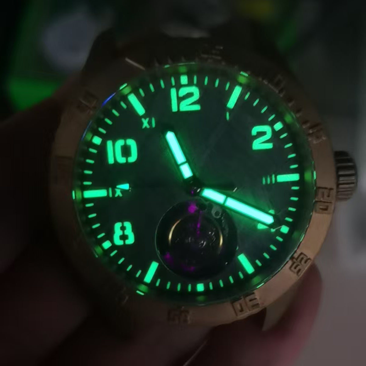 Automatic mechanical stainless steel /bronze diving watch